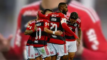 Torcida do Flamengo começou o jogo a todo vapor no apoio