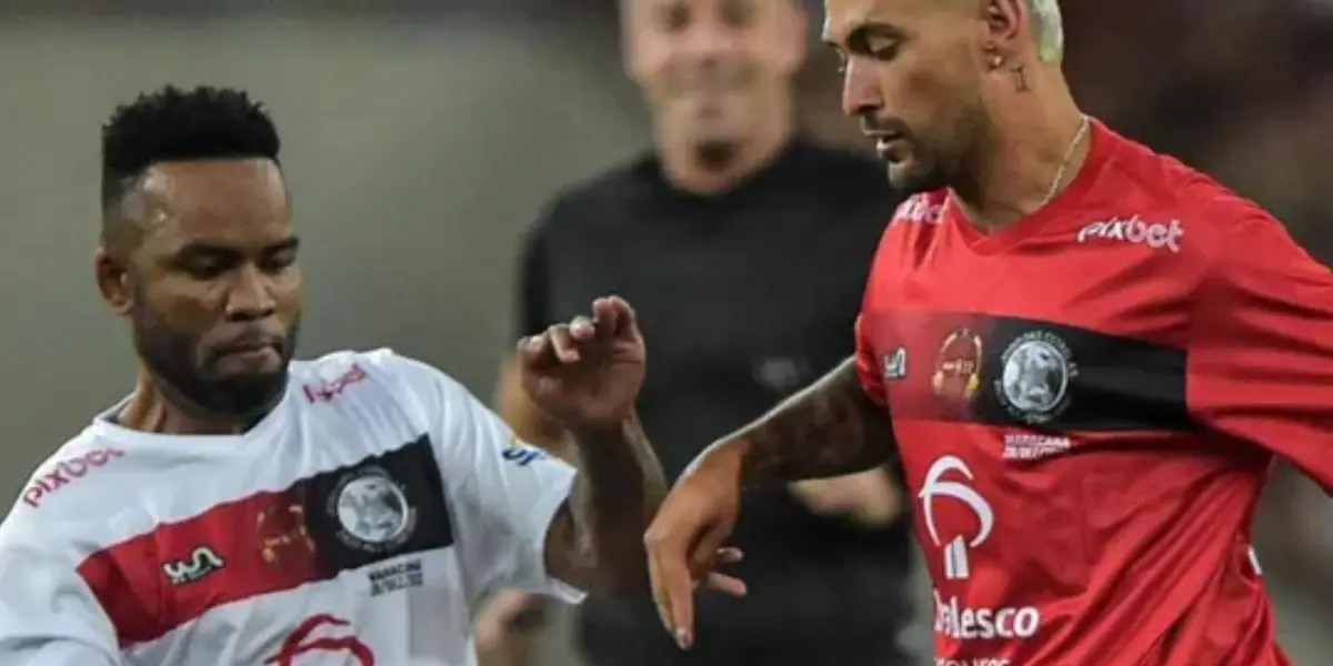 Após o ex-jogador fazer publicações demostrando irritação sobre o assunto, quem também entrou na onda foi a página oficial da FIFA