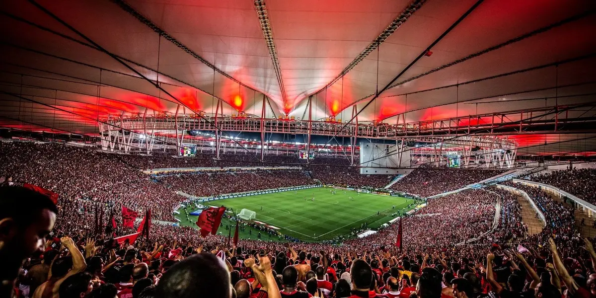 Arturo Vidal vem sendo preparado para ser titular do Flamengo