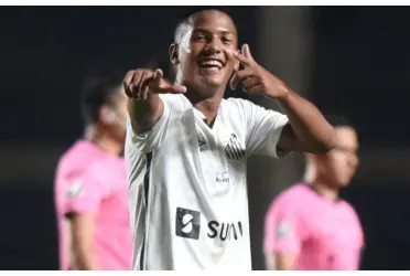 Atacante sairia por uma fortuna e poderia reforçar muito o Peixe