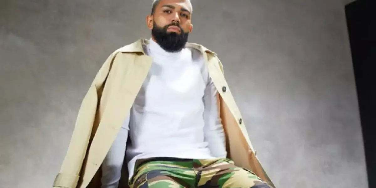 Atacante vive com estilo em um dos pontos mais requisitados da Cidade Maravilhosa