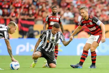 Clube vai se desfazendo dos jogadores mais antigos do elenco