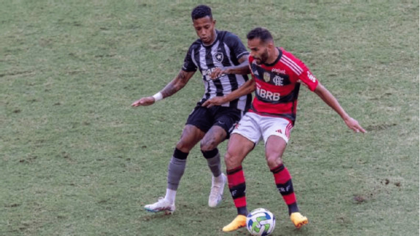 Clubes se enfrentam pela terceira partida da competição