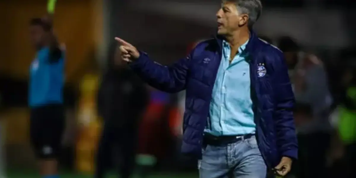 Douglas Costa é um dos jogadores que estão no radar do Flamengo