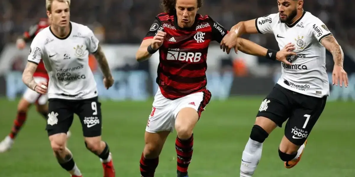 Du Queiroz abriu o placar no primeiro tempo e o clube paulista vai vencendo a partida que está no intervalo