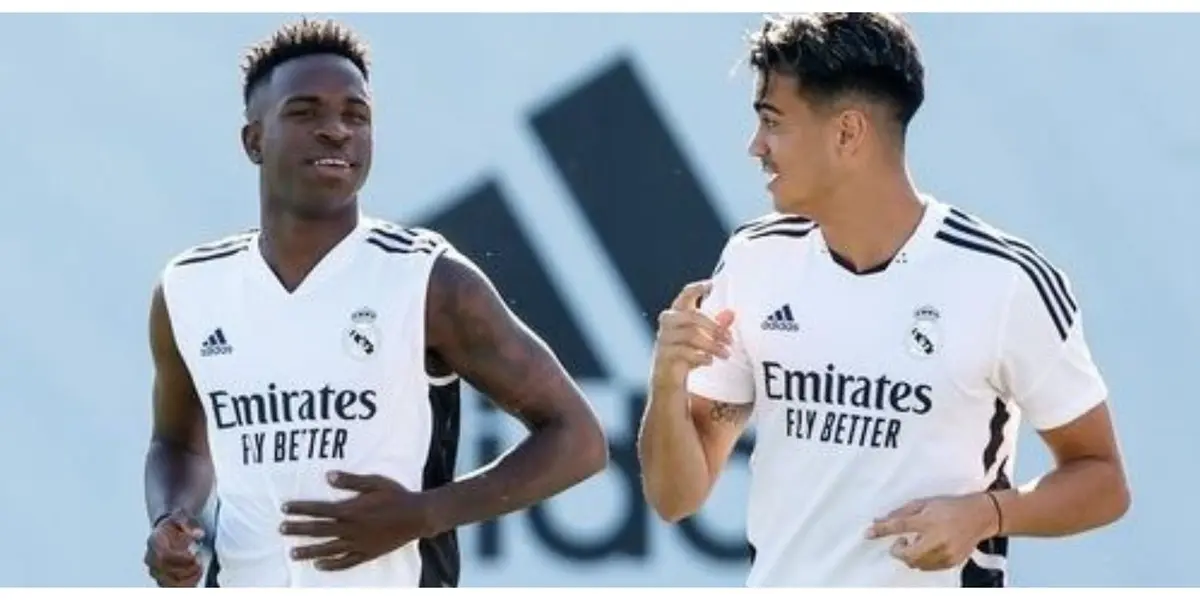 Ele jogou pouco no Flamengo e também não tem saido do banco no Velho Continente