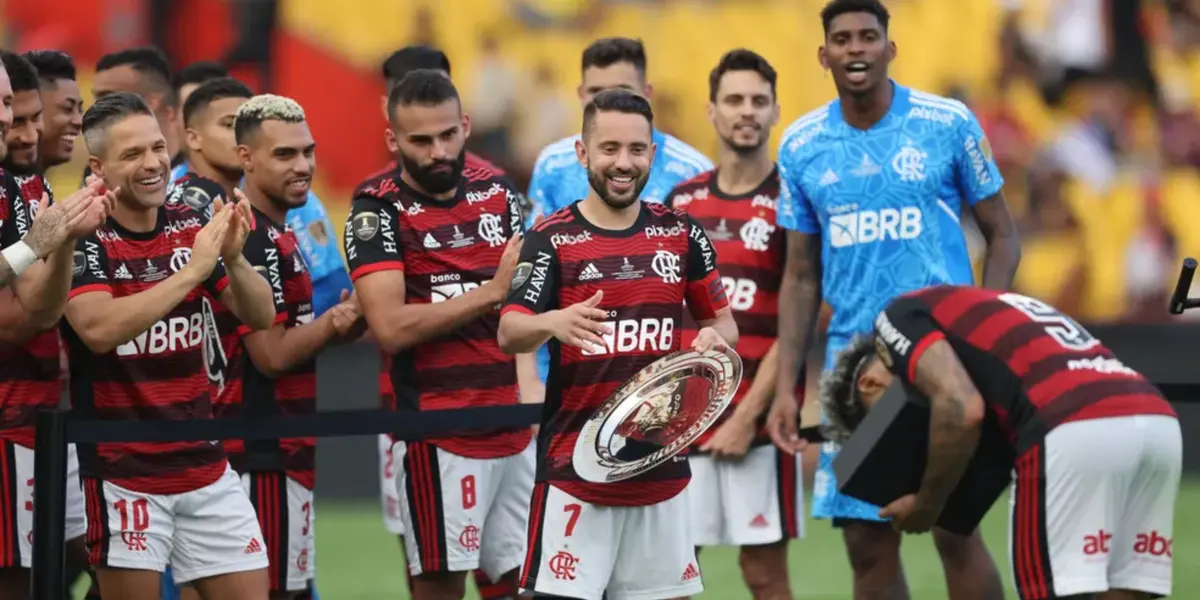 Everton Ribeiro vive a expectativa de ter o nome entre os 26 convocados por Tite para a disputa da Copa do Mundo do Catar