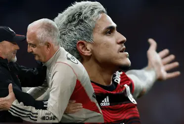 Ex-treinador do Mengão falou sobre o atacante e sua postura nos treinos