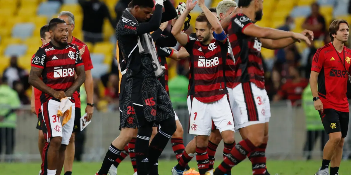 Hugo Souza voltou a ser titular na Vitória do Flamengo sobre o América-MG
