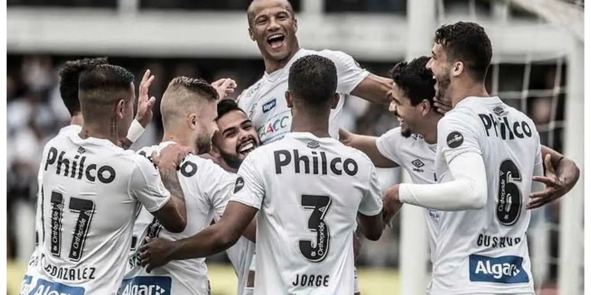 Jogador está disponível no mercado, mas há forte concorrência por sua contratação