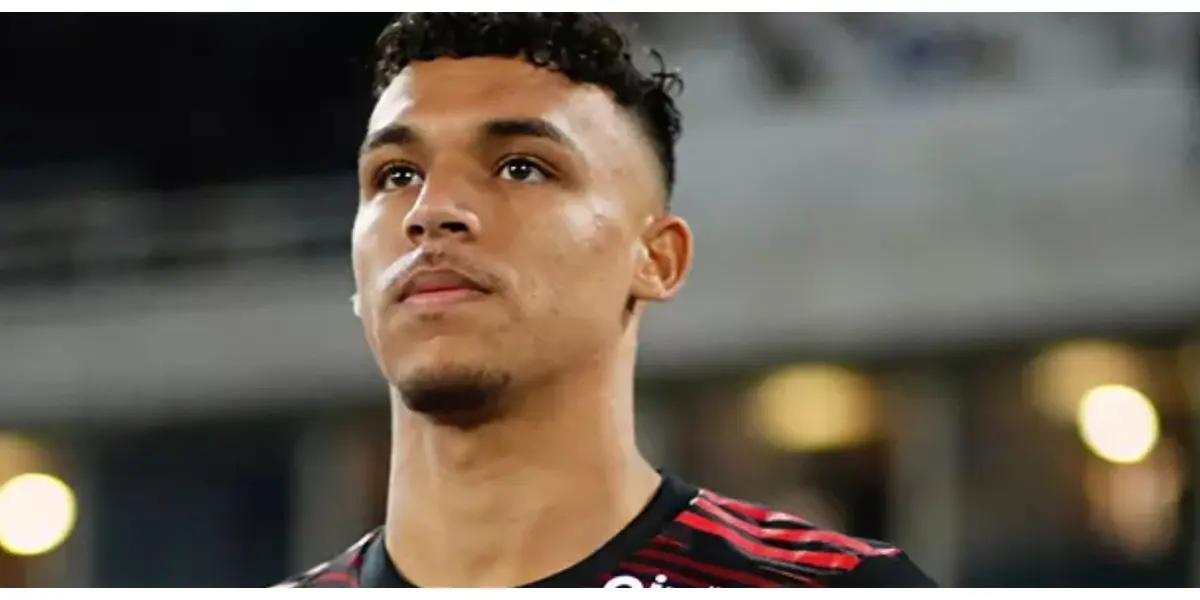 Jogador está no seu primeiro ano como profissional do rubro-negro