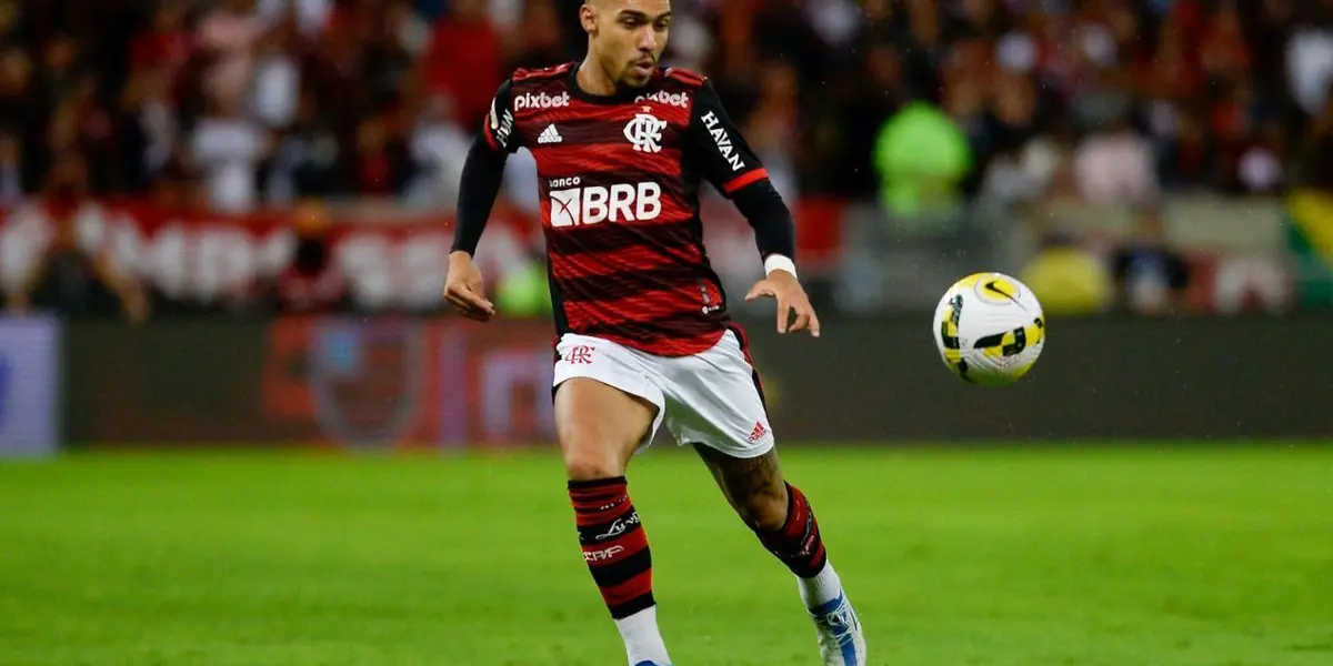 Jogador tem treinado bem e pode receber chance como titular