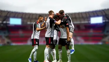 Jogadores do Fulham reunidos