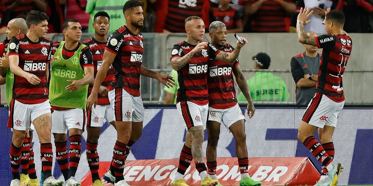 Marinho faz discurso motivacional após vitória do Flamengo