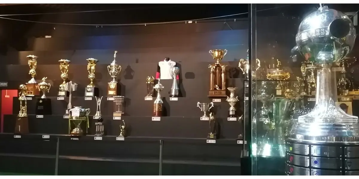 Mengão está bem acima de seus rivais e ainda nesse ano tem chance de ampliar a vantagem