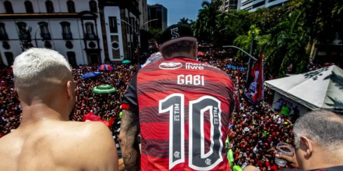 O atacante está no clube há quatro anos e em 2023 usará a camisa 10