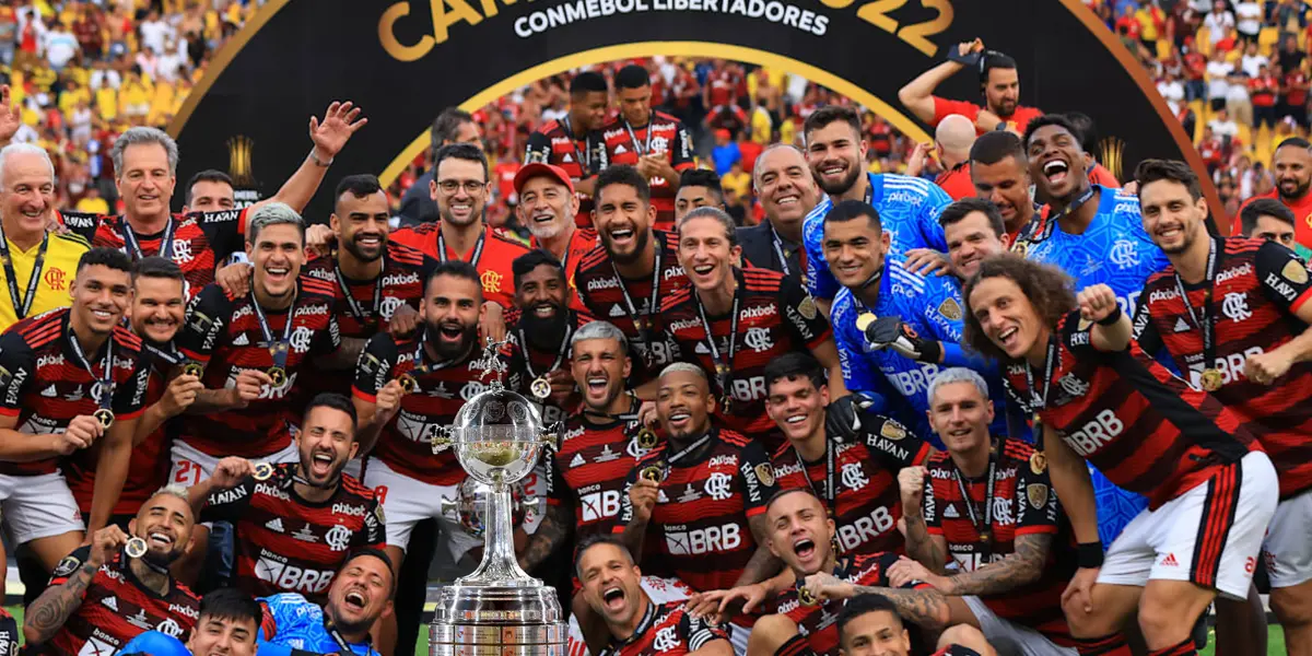 O jogador agora é destaque do time grego e chama atenção