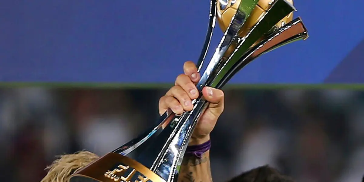 O regulamento exige que as equipes tenham camisetas e shorts "mais limpos", sem patches ou logotipos de empresas