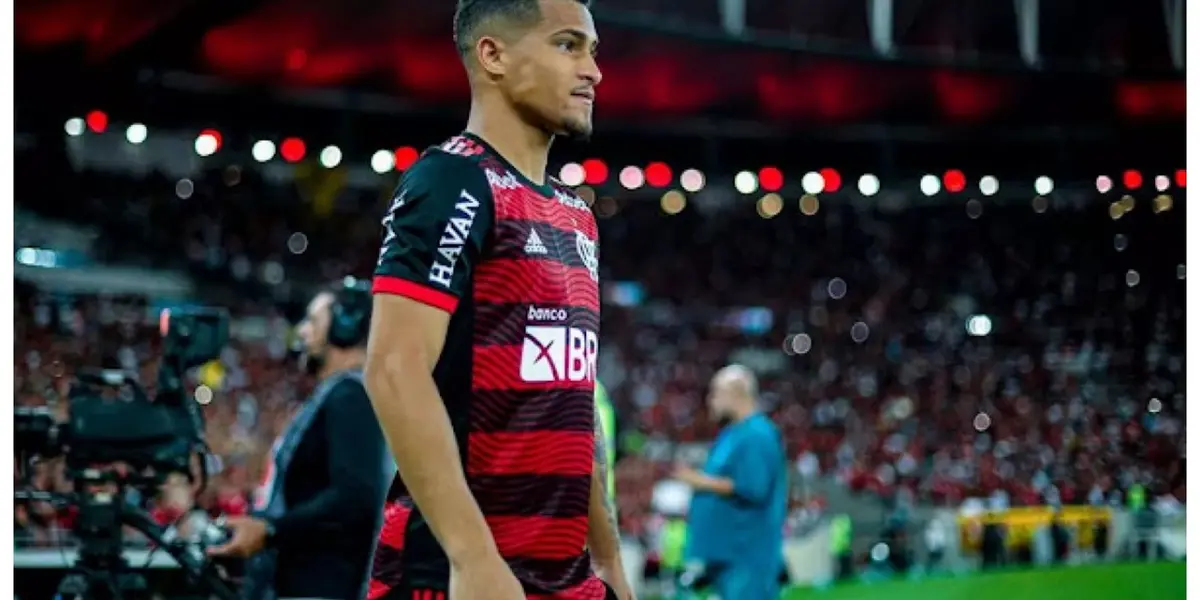 Prata da casa foi vendido nesta quinta-feira (12) a equipe estrangeira por valor milionário