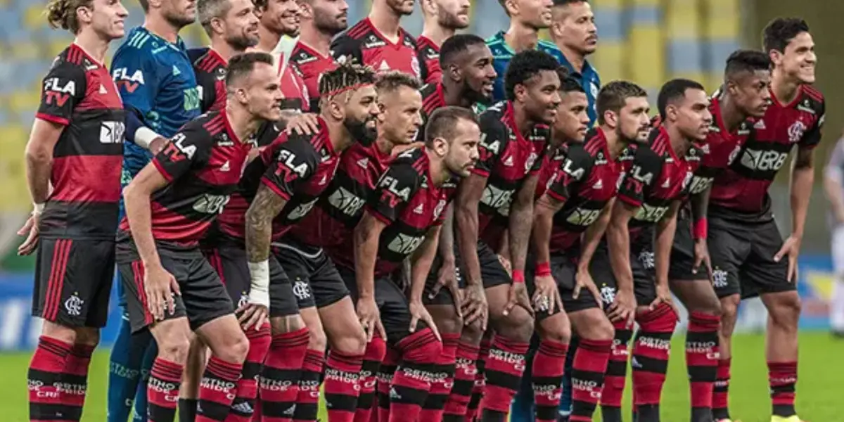 Rafinha decidiu deixar o Flamengo para jogar no Olympiacos, da Grécia, deixando amigos chateados