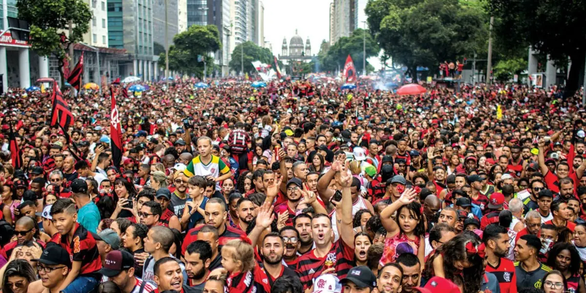 Rubro-negro embarca para Guayaquil nesta quarta-feira