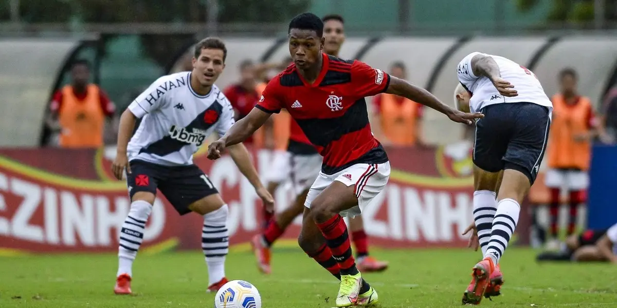 Tido como uma das maiores promessas das categorias de base, jovem sumiu do time profissional