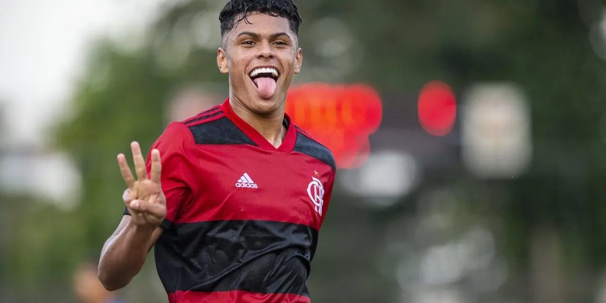 Time principal tem 10 desfalques e contará com a qualidade dos jogadores jovens