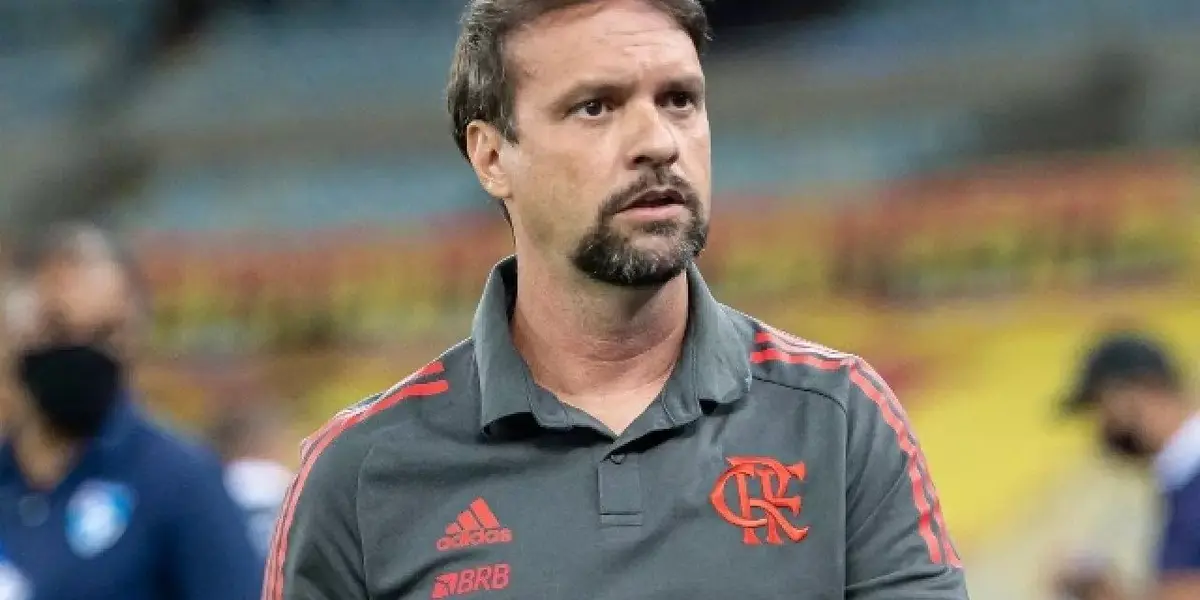 Treinador já foi campeão pela base do Flamengo