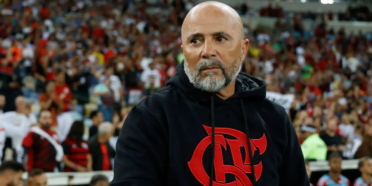 Treinador mudou a escalação titular do Rubro-Negro